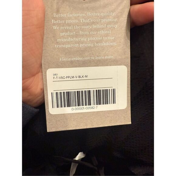 Everlane Black Satin V-Neck Top Medium NWT - Picture 5 of 8